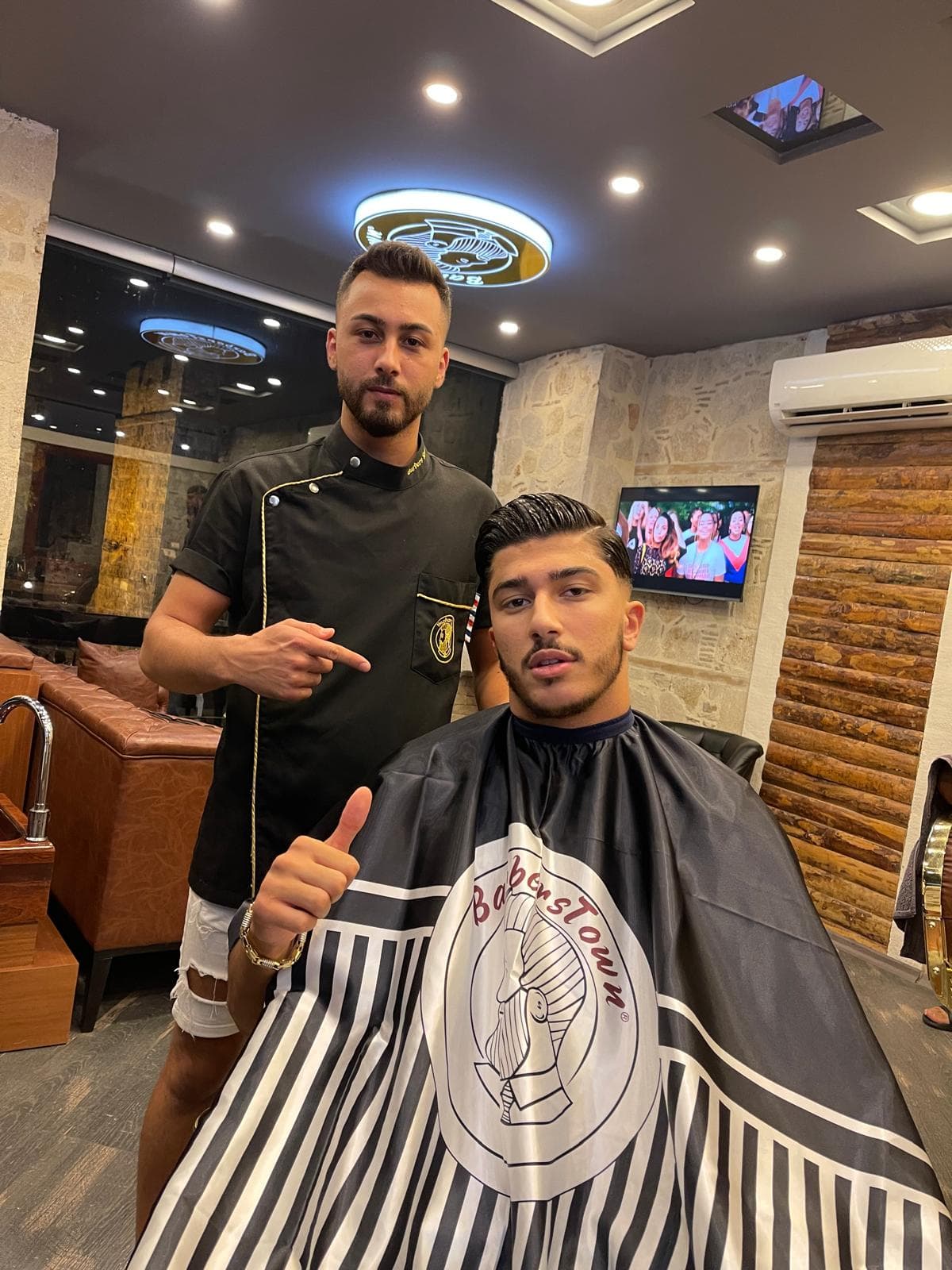 Antalya'da lüks erkek kuaförü ve rahatlatıcı saç bakımı